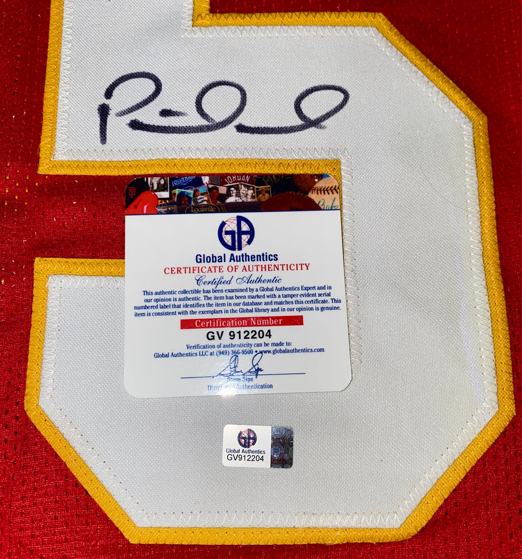 Patrick Mahomes Signed Jersey With COA (GV912204) (Chiefs)