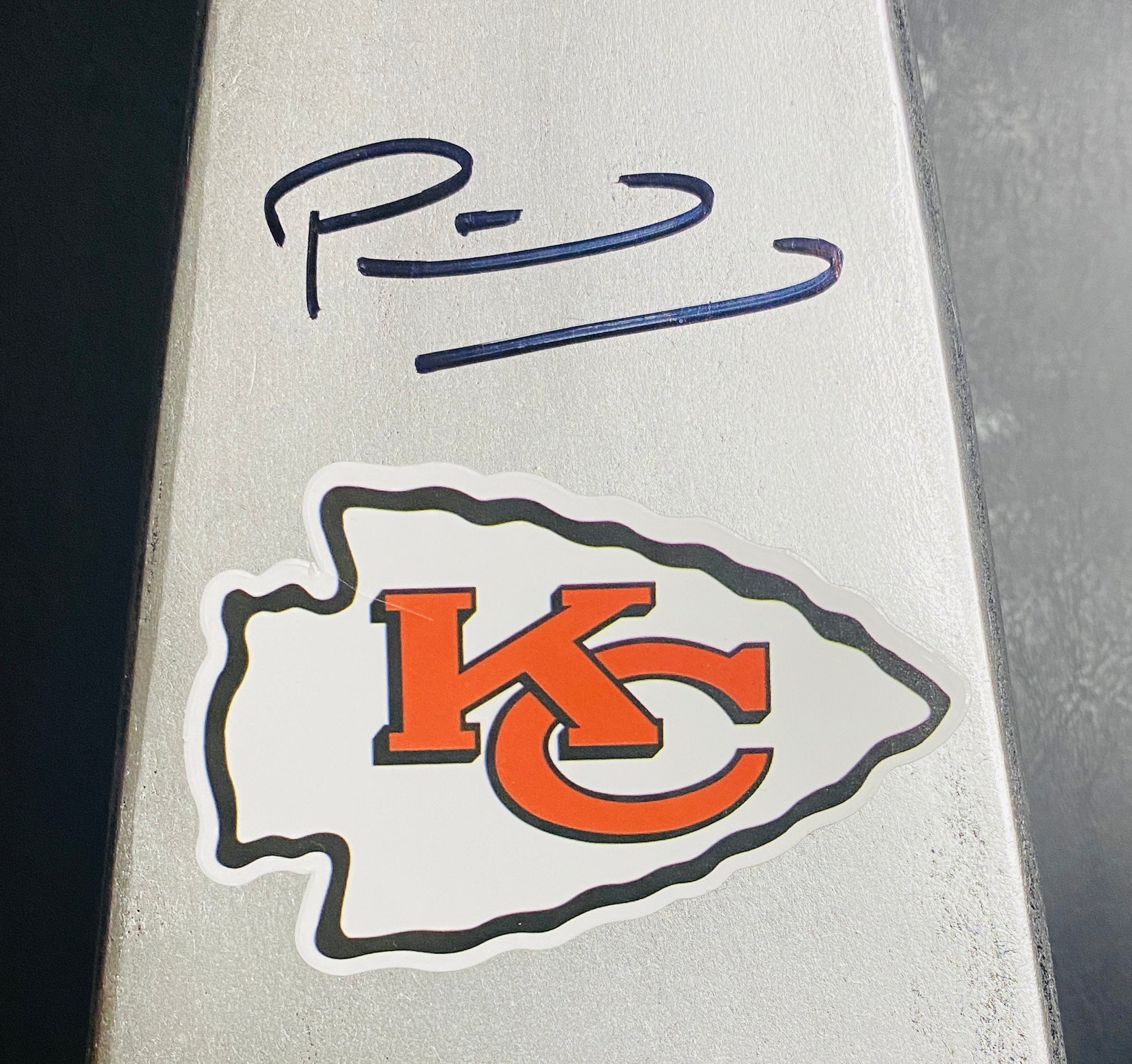 Patrick Mahomes Signed Replica Super Bowl Trophy With COA (987953) (Chiefs)