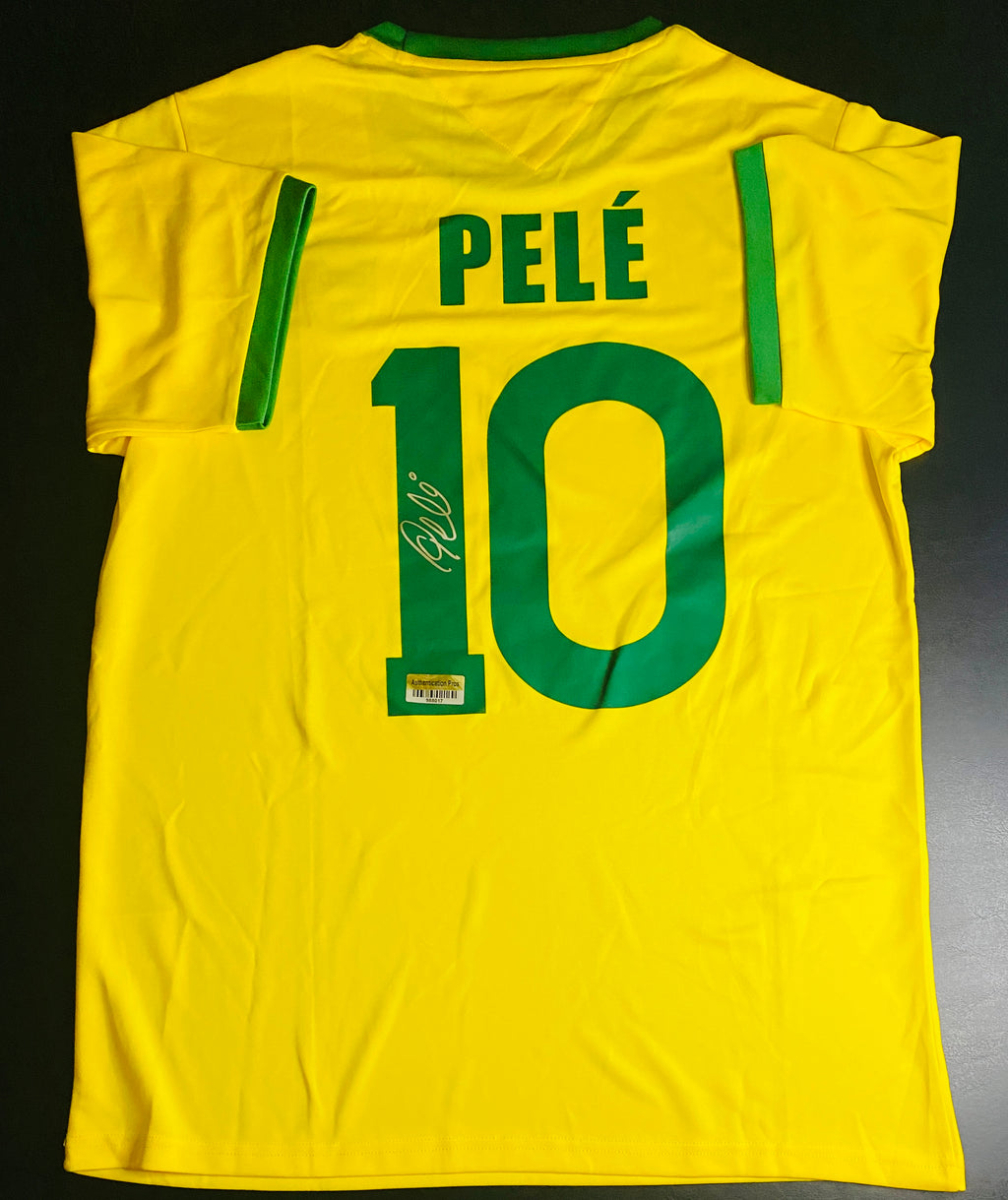 Pele Signed Jersey With COA (988017) (Brazil)