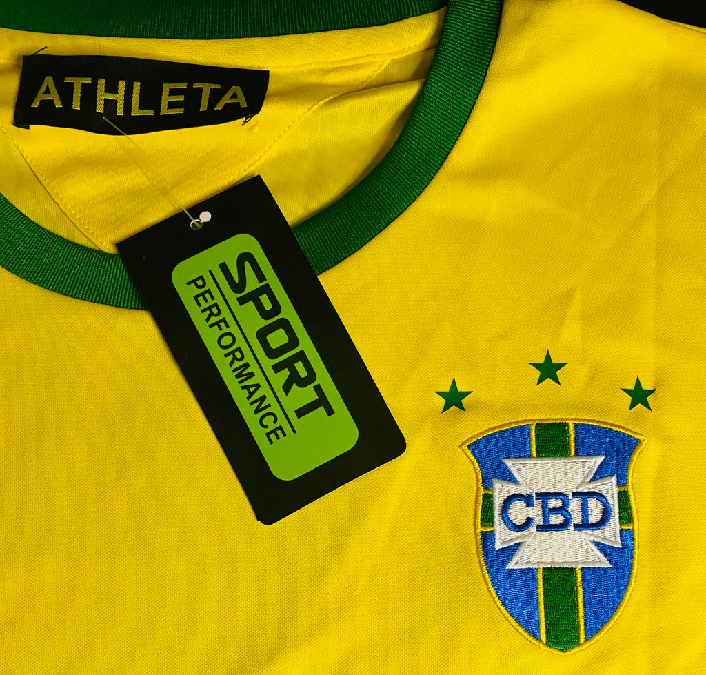Pele Signed Jersey With COA (988017) (Brazil)