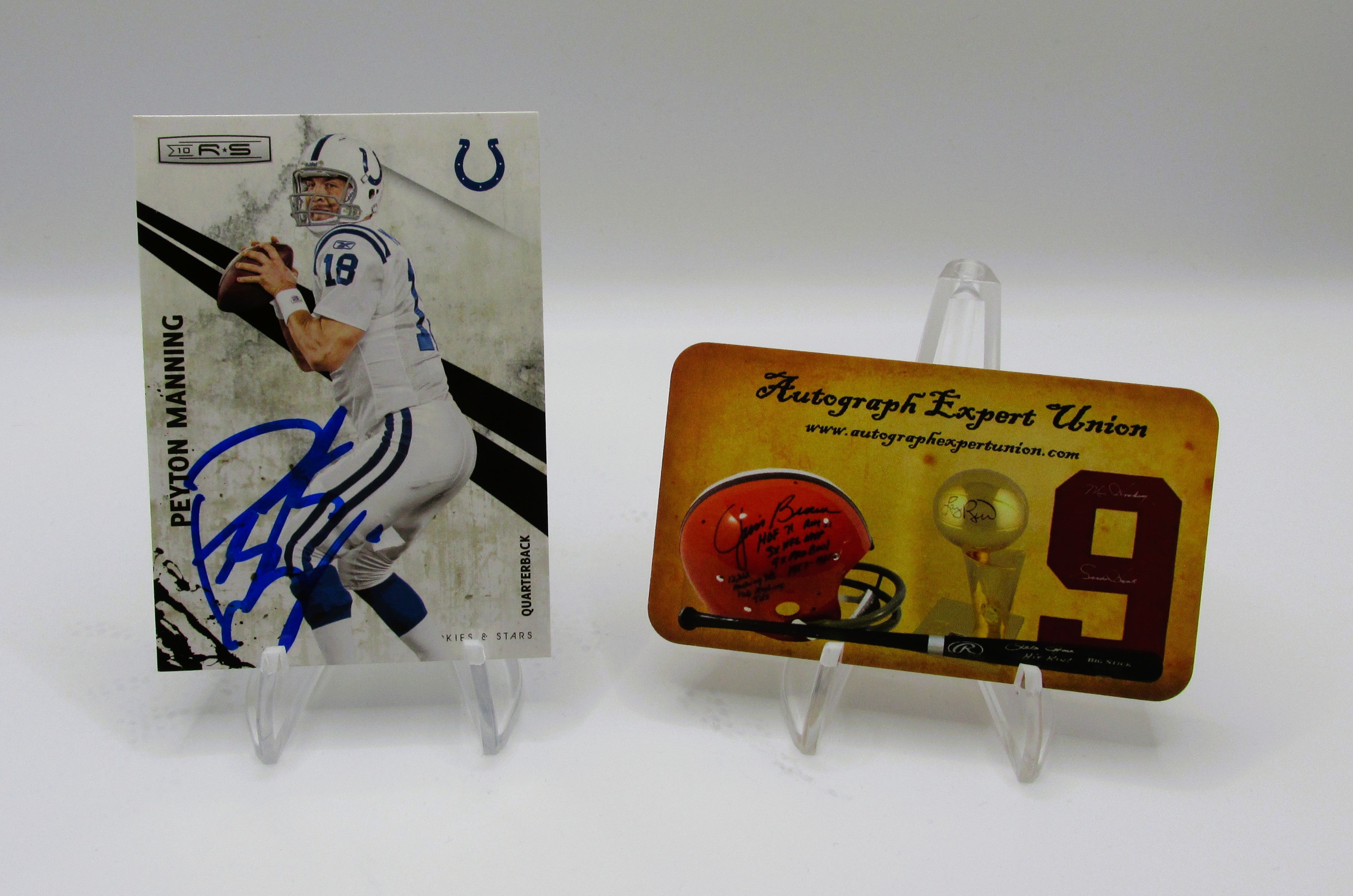 Peyton Manning Signed Card With COA (109352) (Colts)