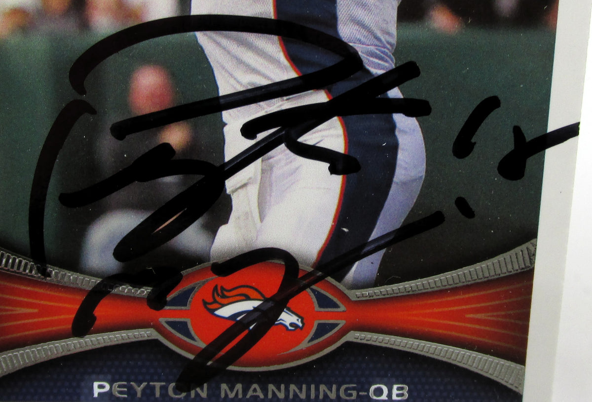 Peyton Manning Signed Card With COA (109704) (Broncos)