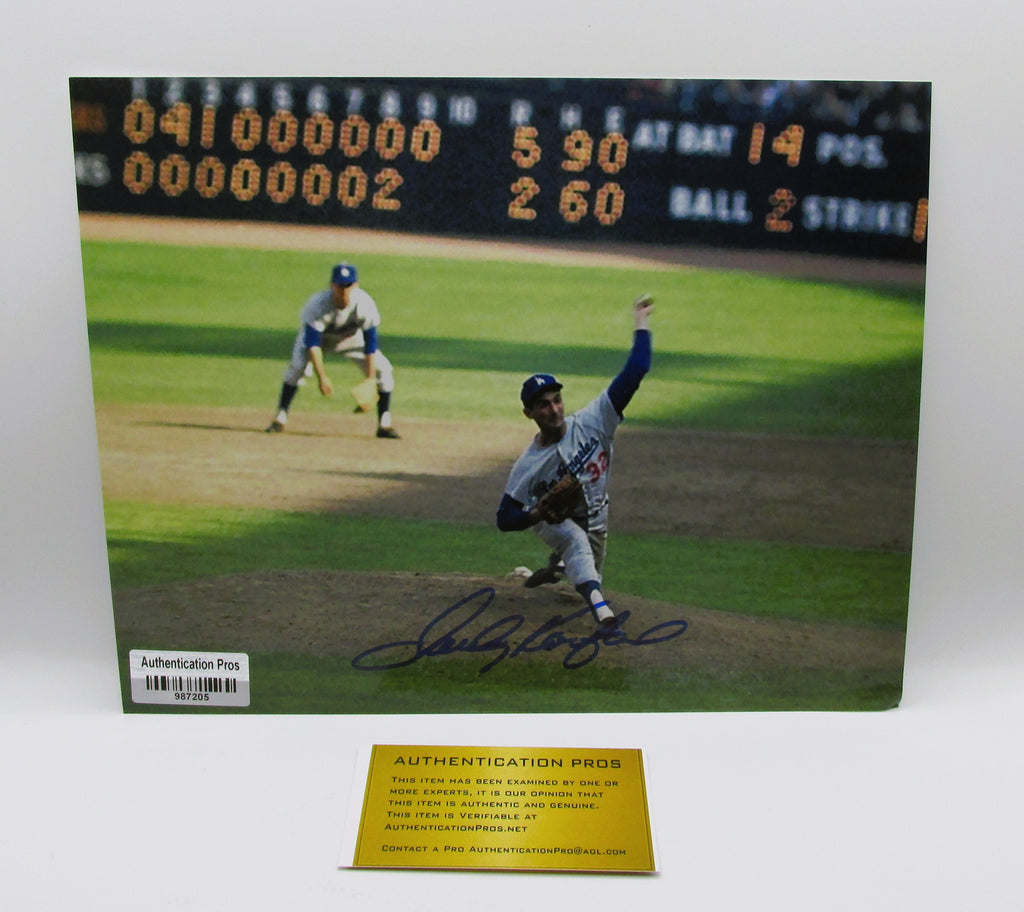 Sandy Koufax Signed 8x10 Photo With COA (987205) (Dodgers)