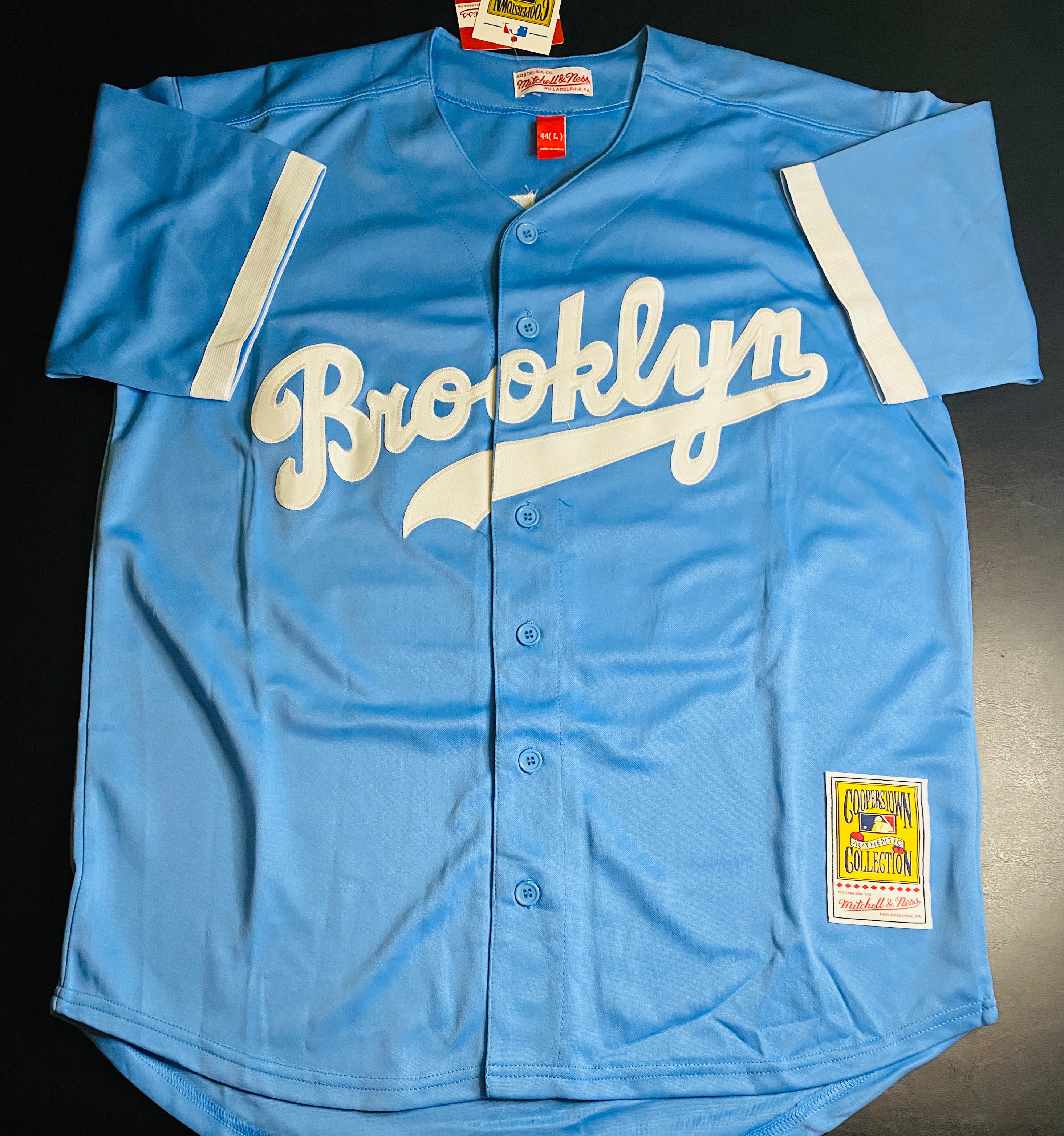 Sandy Koufax Signed Jersey With COA (202460) (Dodgers)