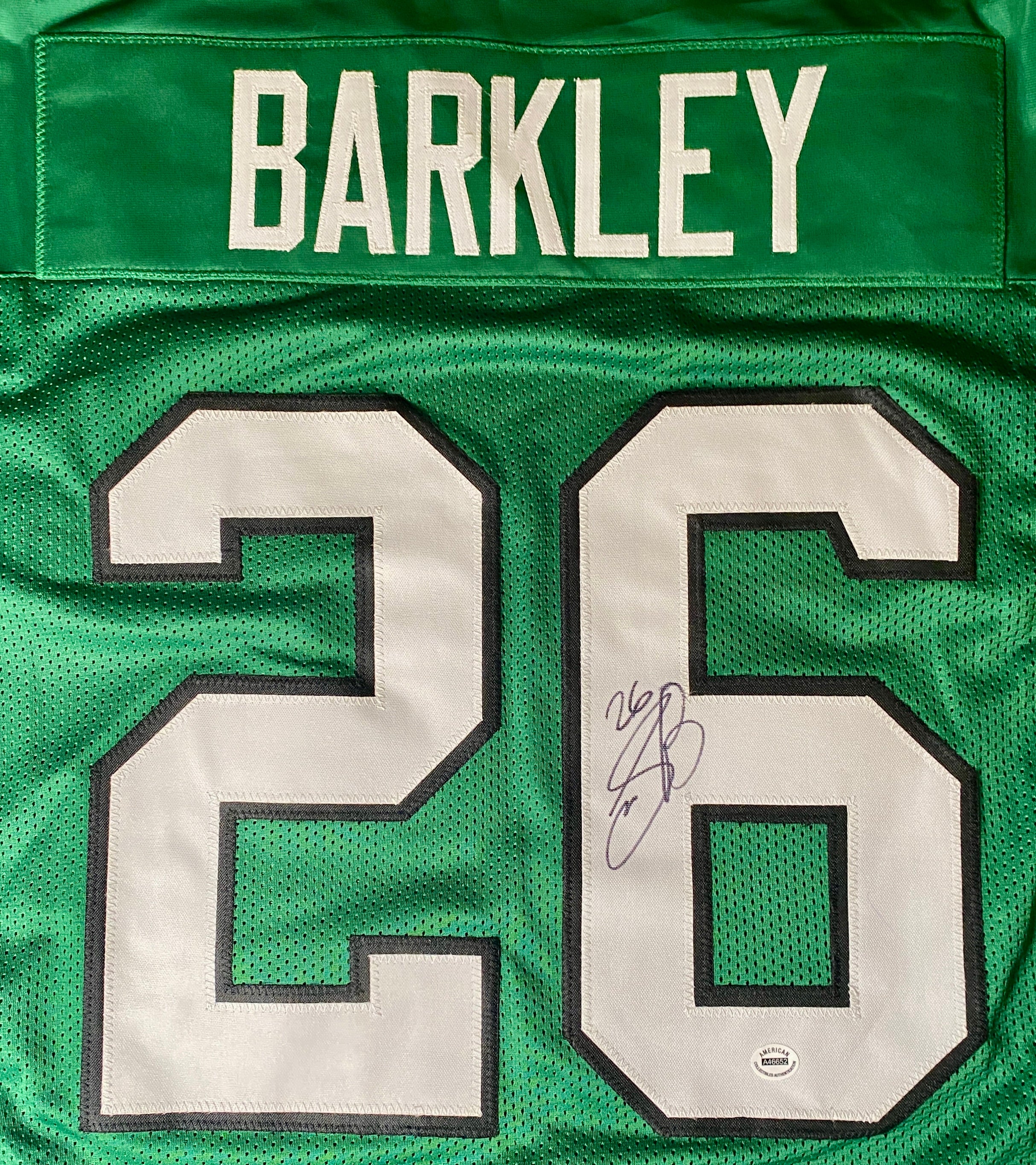 Saquon Barkley Signed Jersey With COA (A46652) (Eagles)