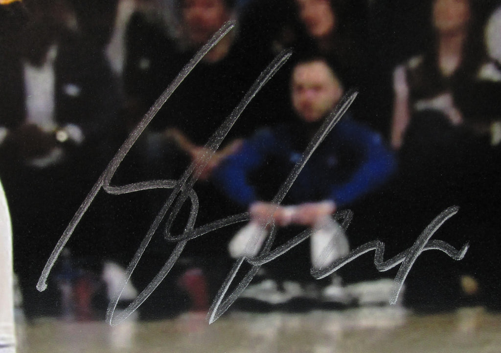 Shai Gilgeous-Alexander Signed 8x10 Photo With COA (2373504) (Thunder)