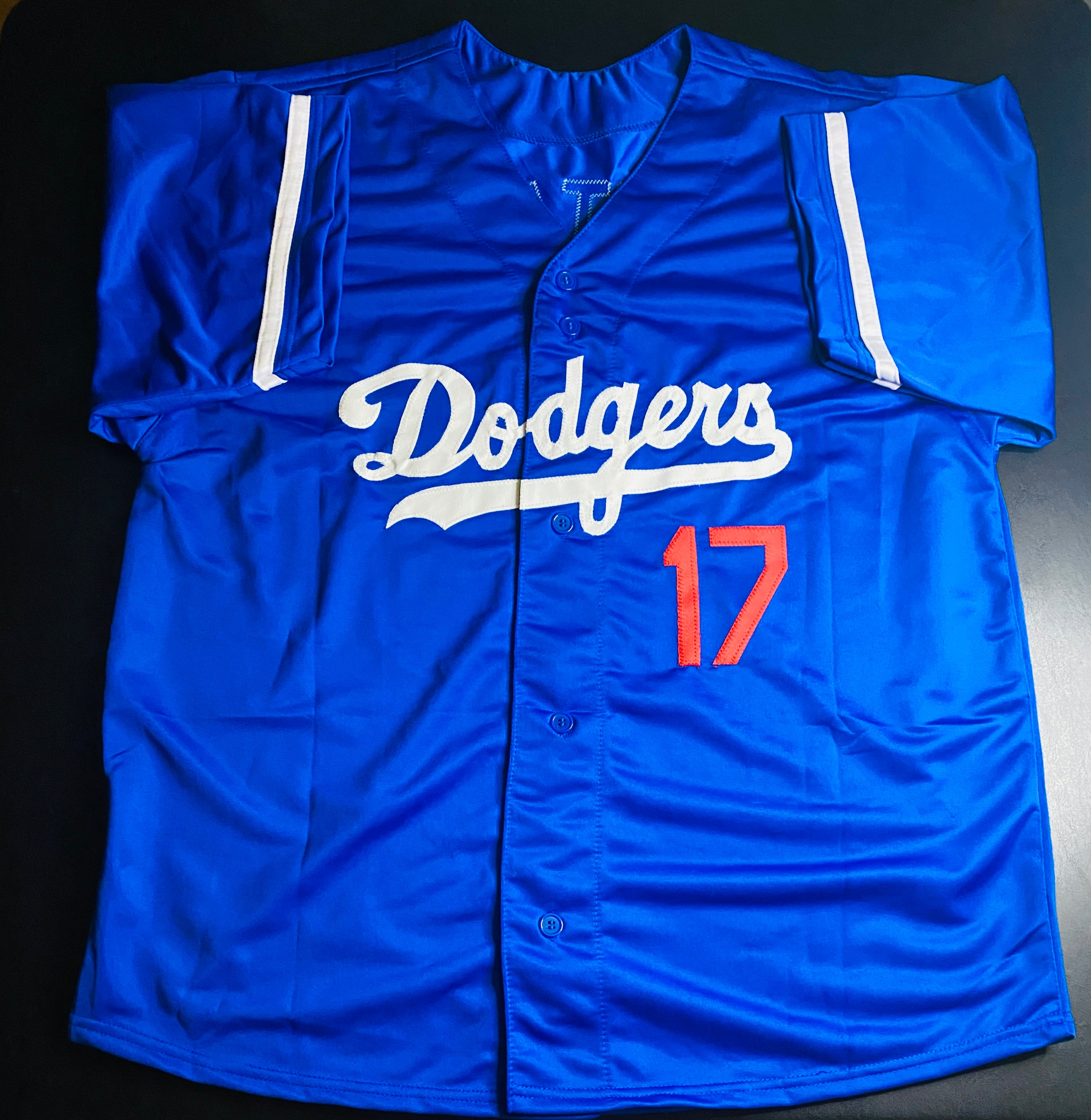 Shohei Ohtani Signed Jersey With COA (PC602675) (Dodgers)