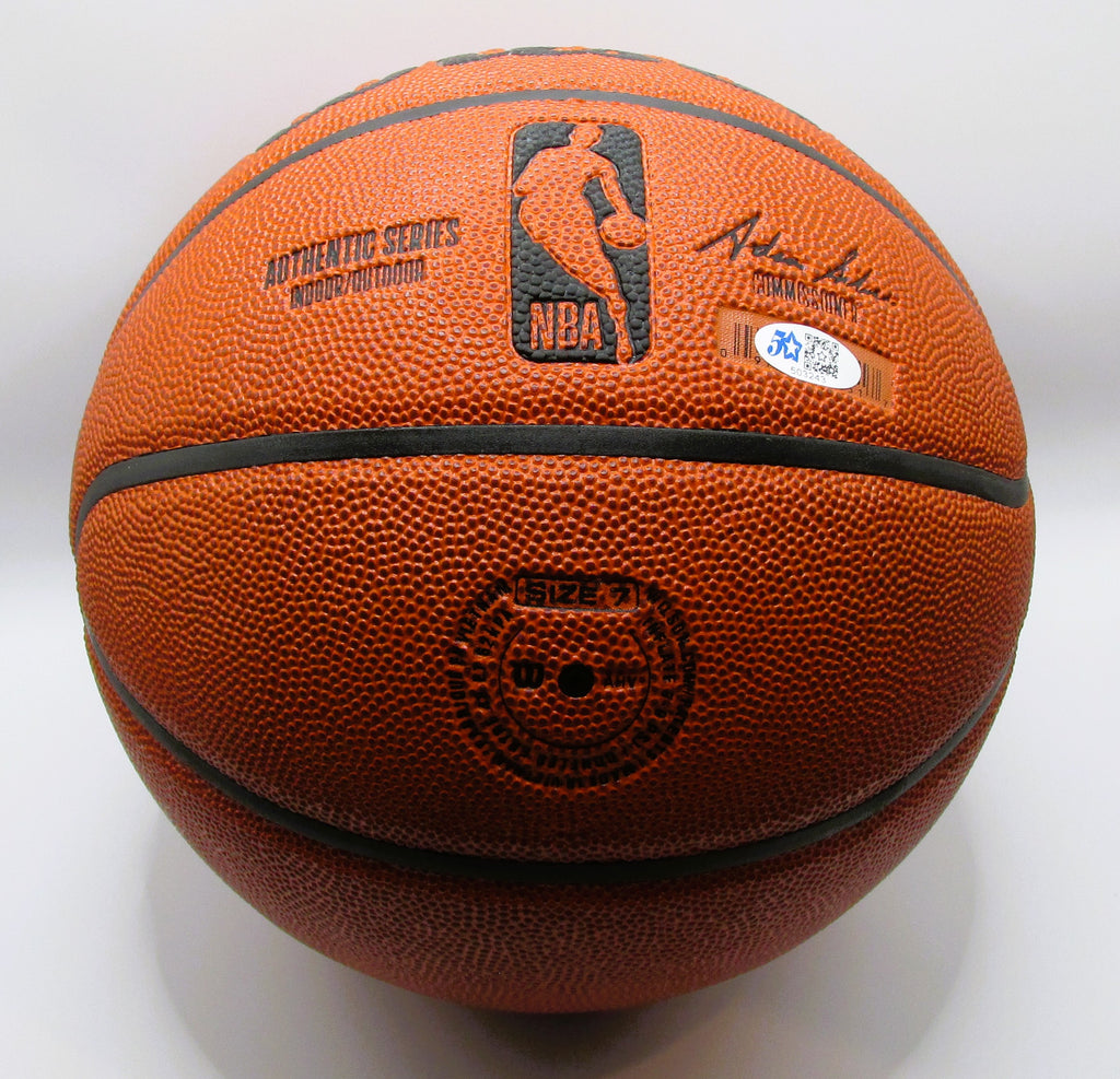 Steph Curry Signed Basketball With COA (503243) (Warriors)
