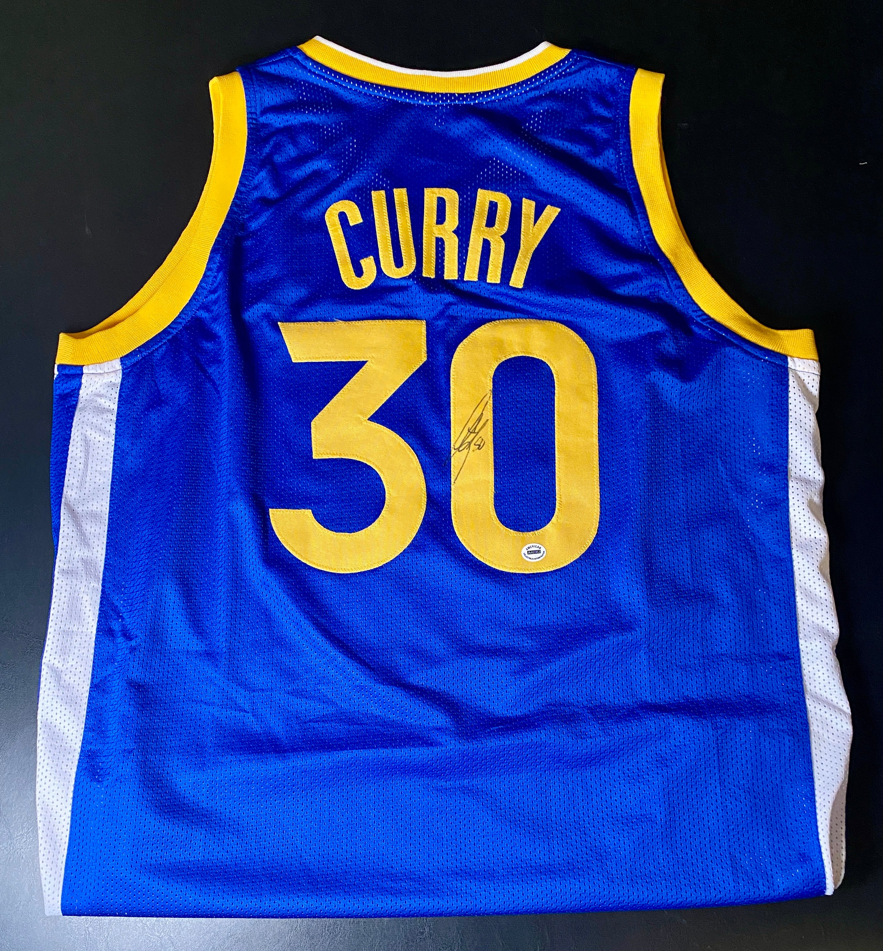 Steph Curry Signed Jersey With COA (A46963) (Warriors)