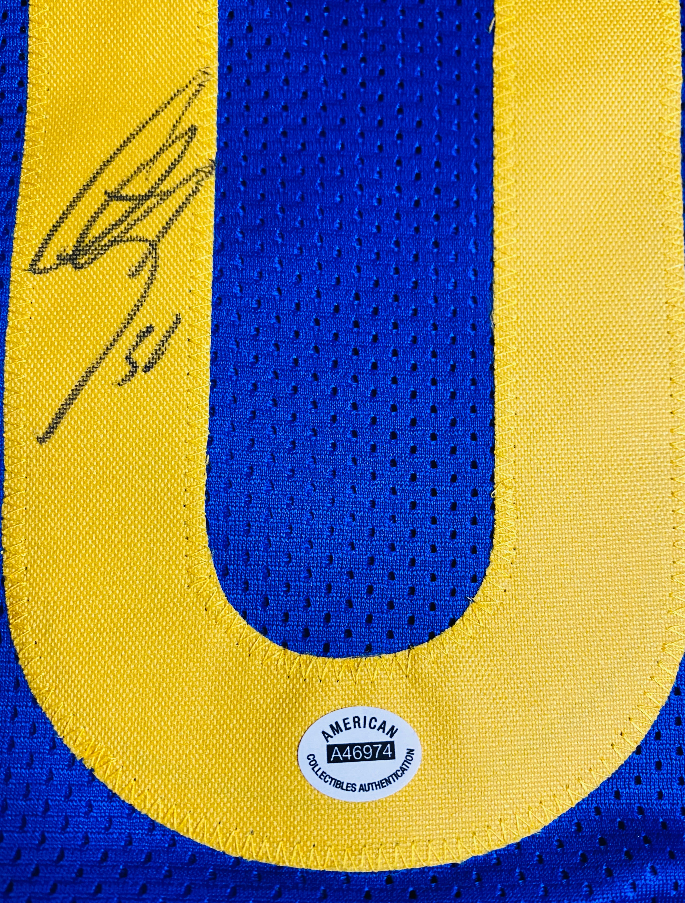 Steph Curry Signed Jersey With COA (A46974) (Warriors)