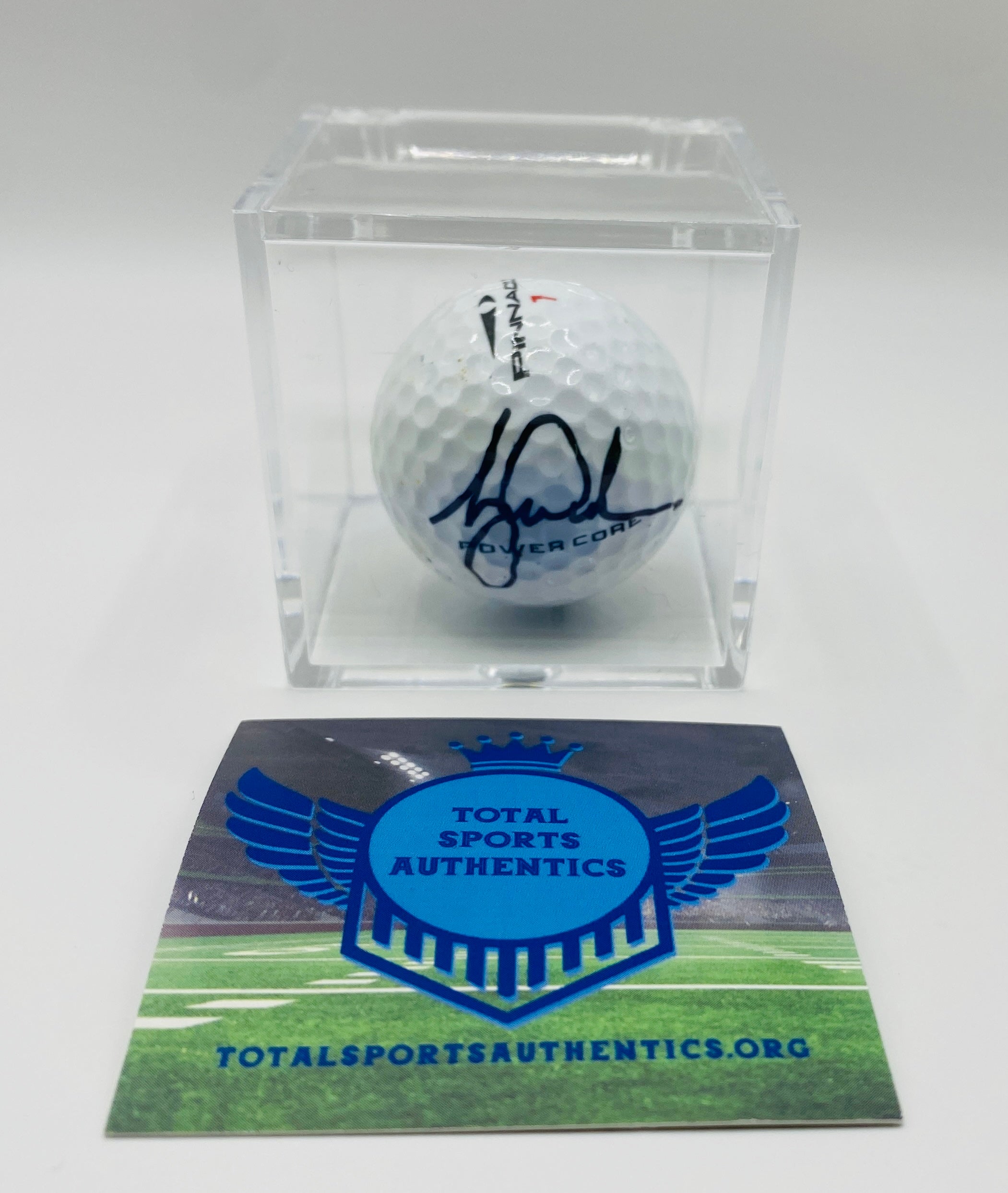 Tiger Woods Signed Golf Ball In Case With COA (3202729)