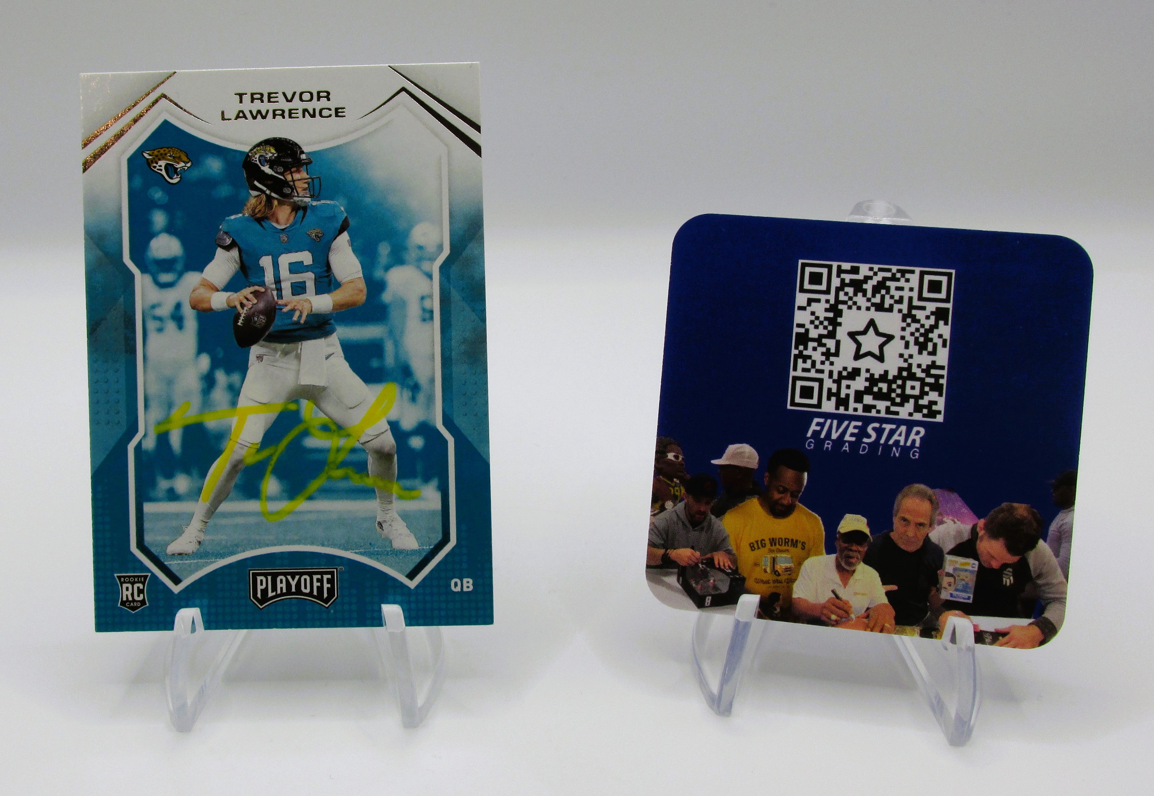 Trevor Lawrence Signed Rookie Card With COA (456890) (Jaguars)