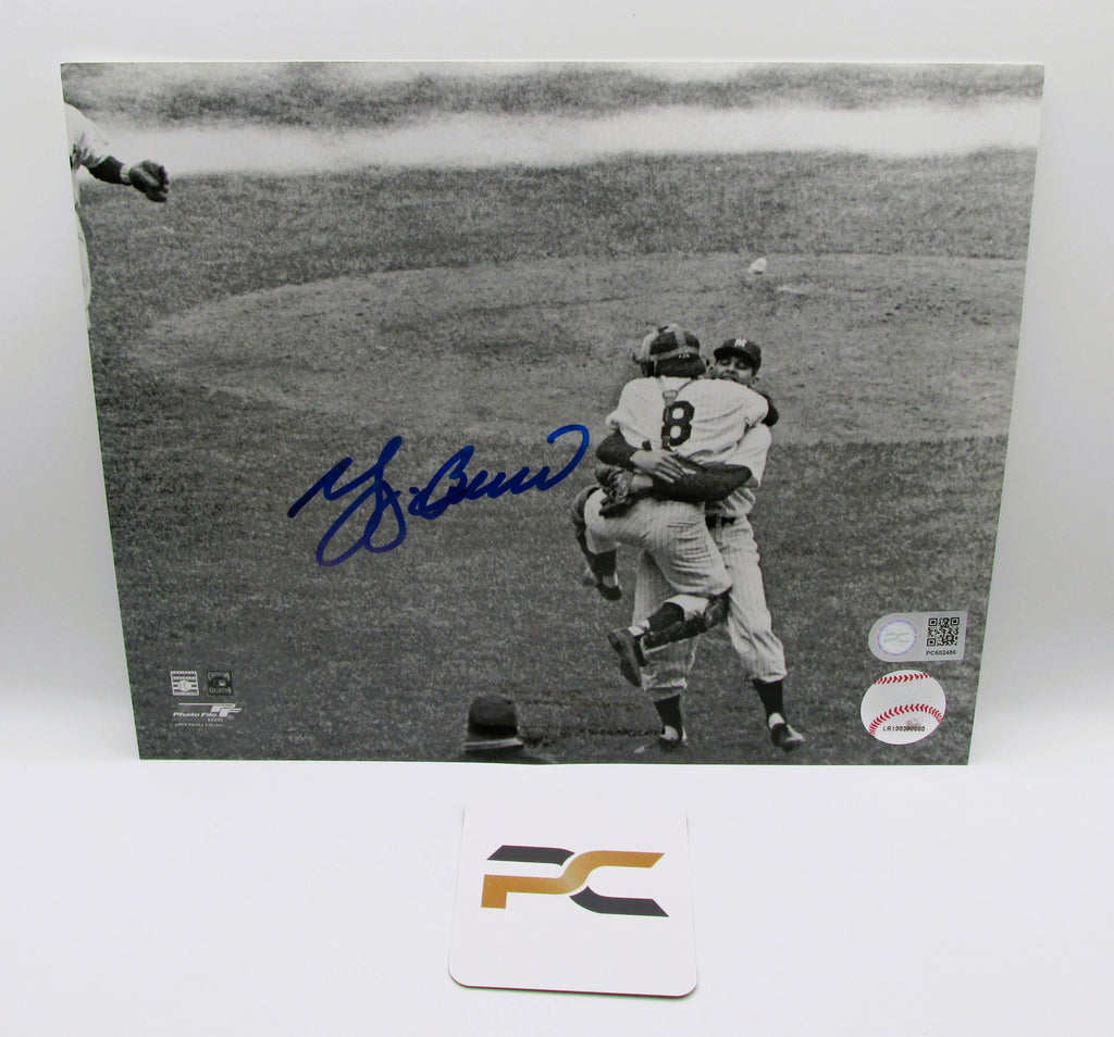 Yogi Berra Signed 8x10 Photo With COA (PC602486) (Yankees)