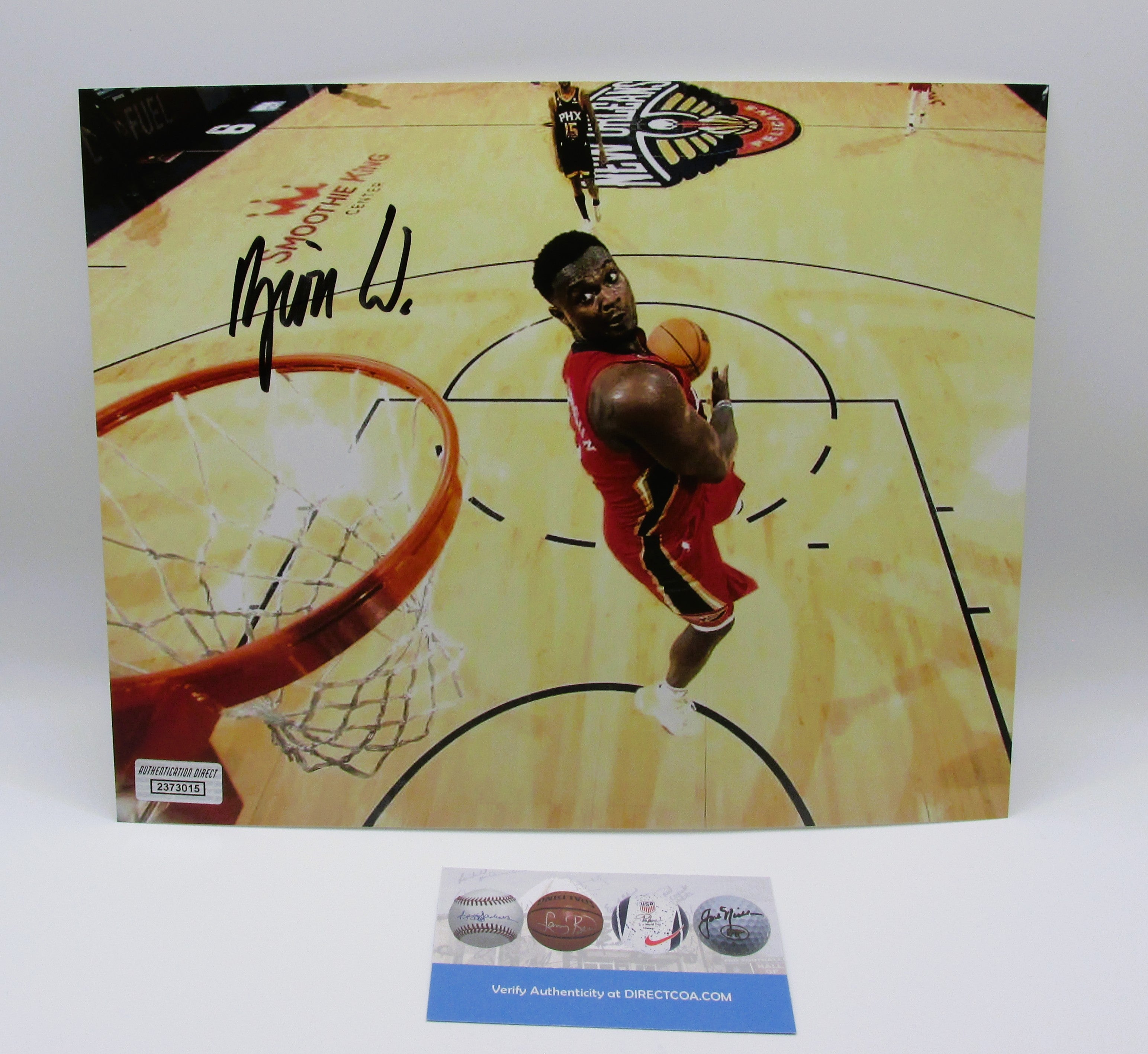 Zion Williamson Signed 8x10 Photo With COA (2373015) (Pelicans)