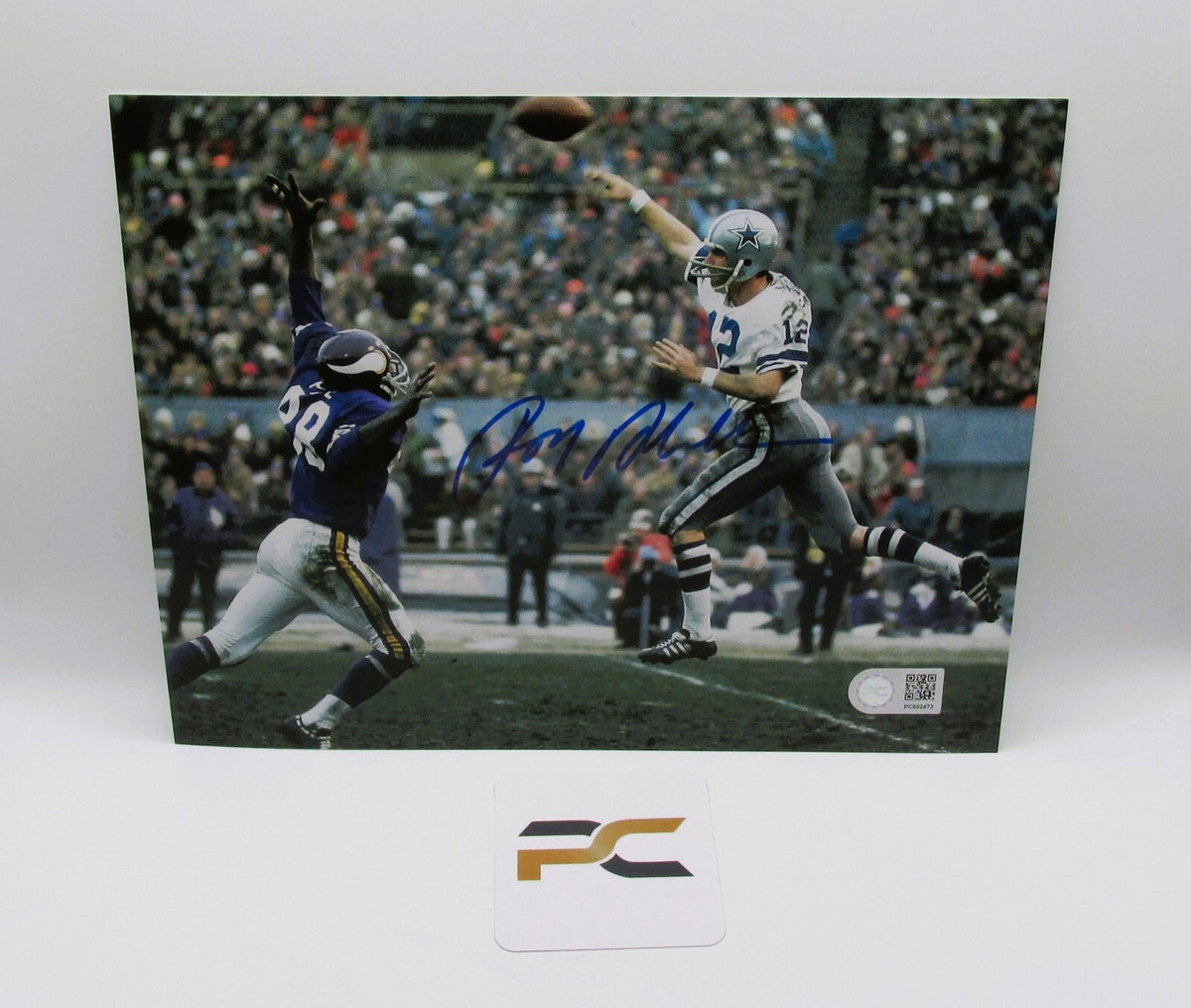 Roger Staubach Signed 8x10 Photo With COA (PC602473)