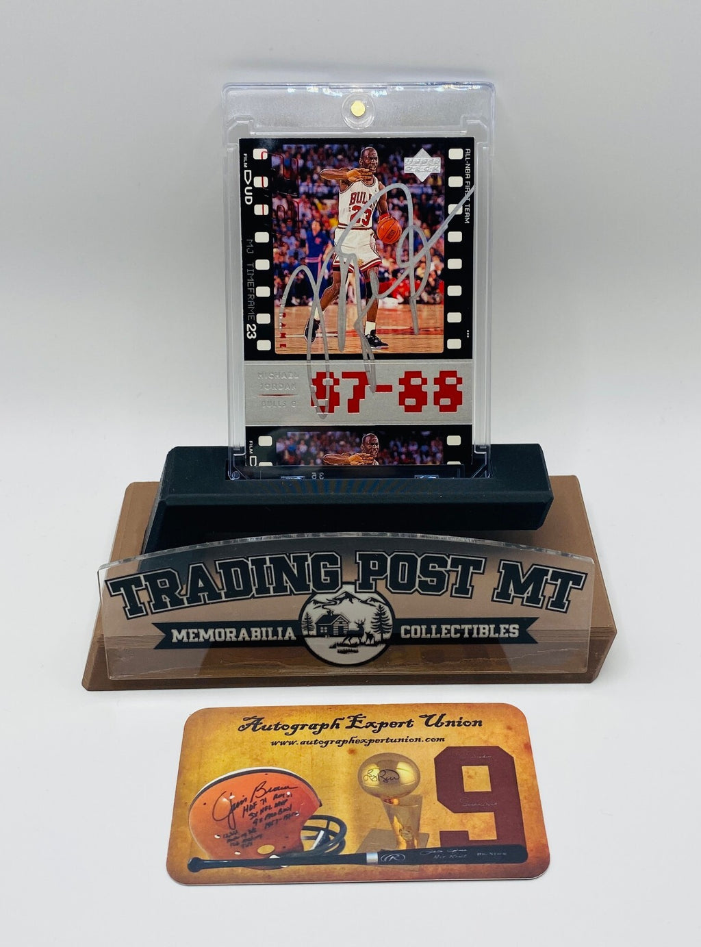 Michael Jordan Signed Card With COA (121054) (Bulls)