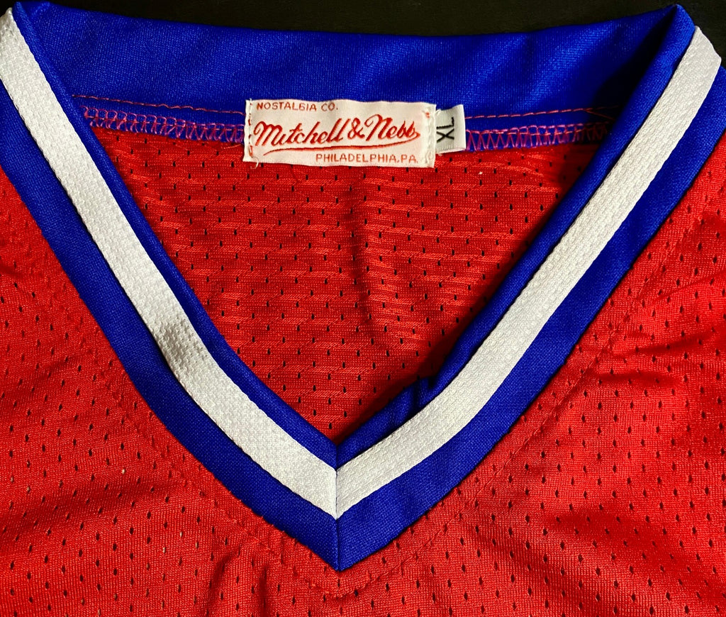 Hank Aaron Signed Jersey With COA (A54345) (Braves)