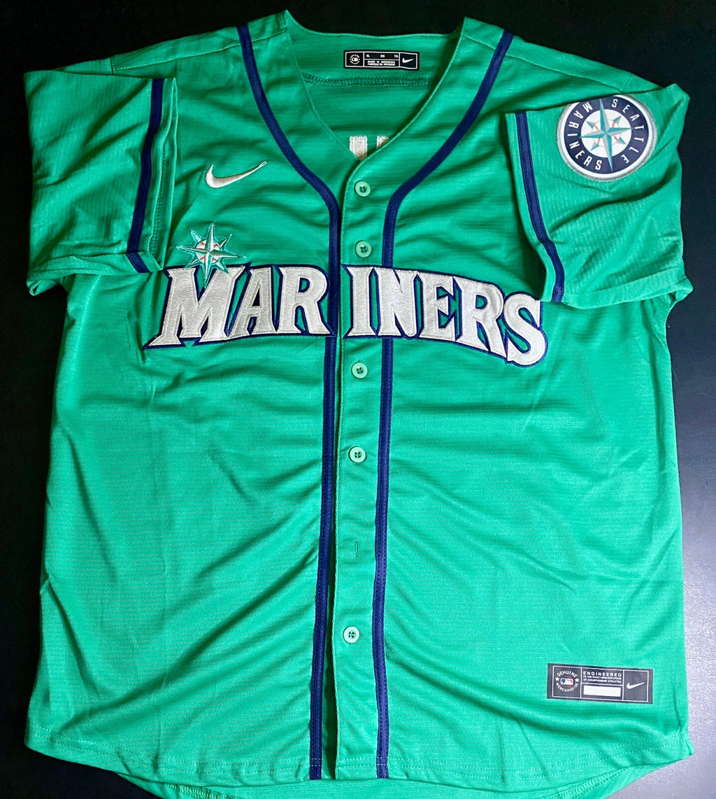 Ichiro Suzuki Signed Jersey With COA (PC601712) (Mariners)