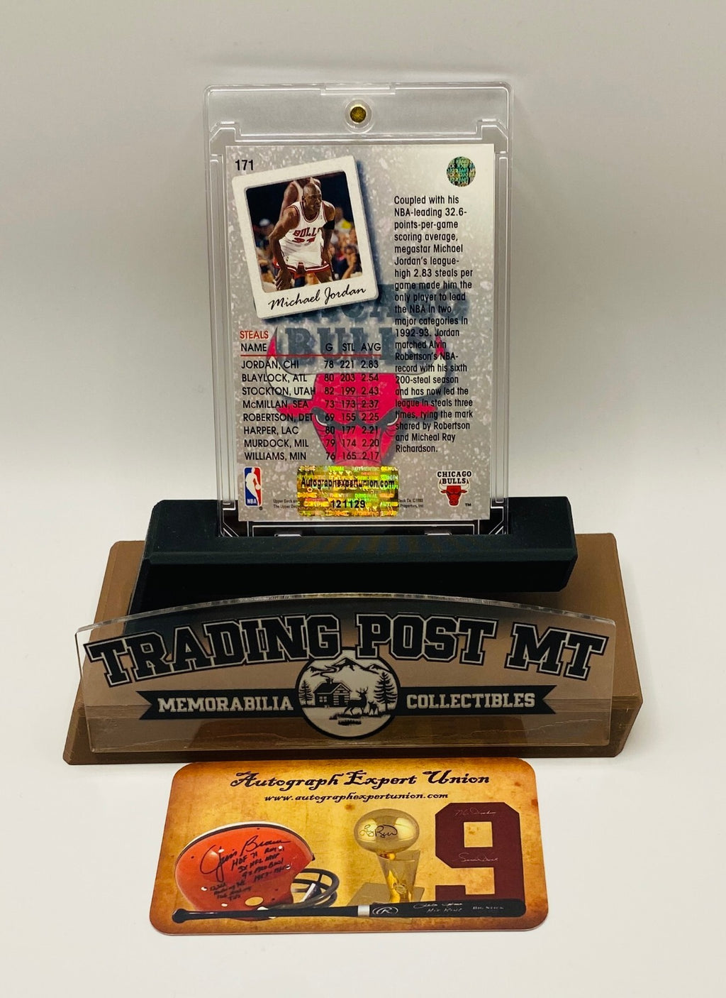 Michael Jordan Signed Card With COA (121129) (Bulls)