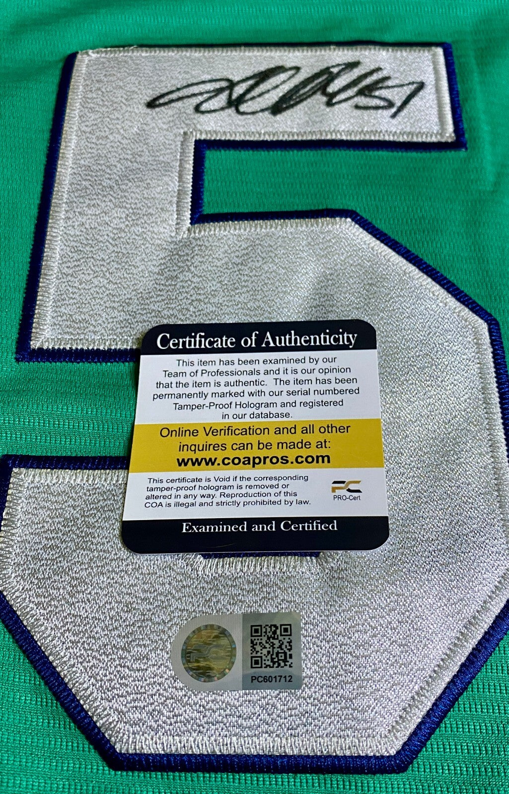Ichiro Suzuki Signed Jersey With COA (PC601712) (Mariners)