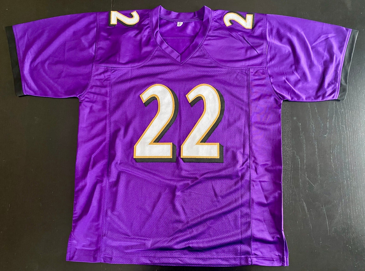 Derrick Henry Signed Jersey With COA (A46765)