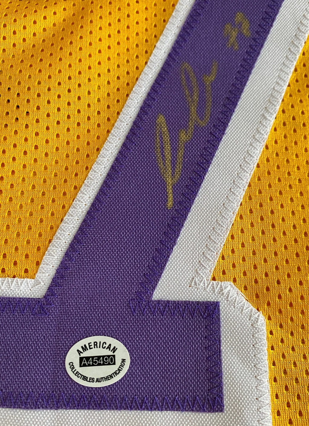 Luka Doncic Signed Jersey With COA (A45490)